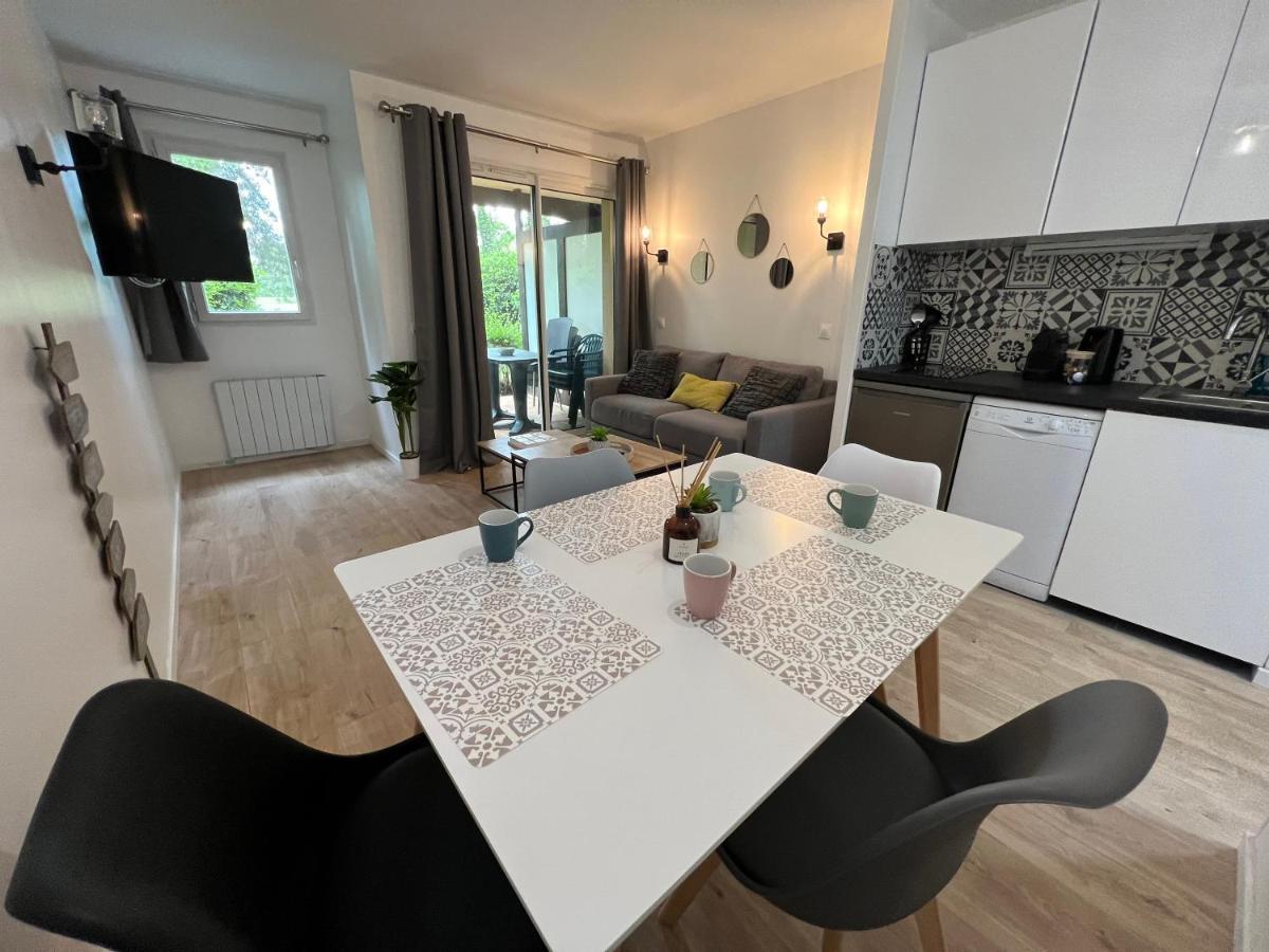 Le Cosy Residence Du Golf Довил Екстериор снимка